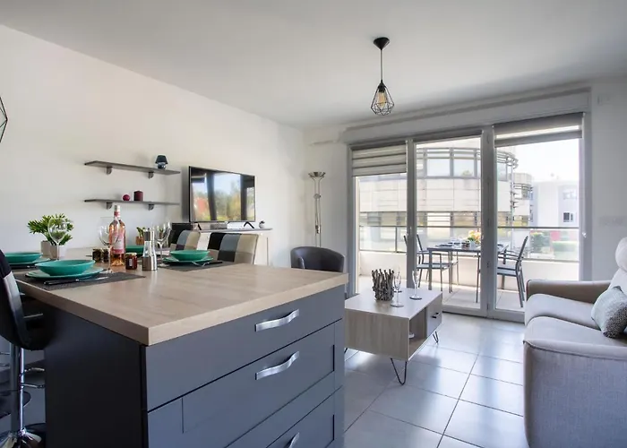 L'oree Du Parc By Interhome Appartement